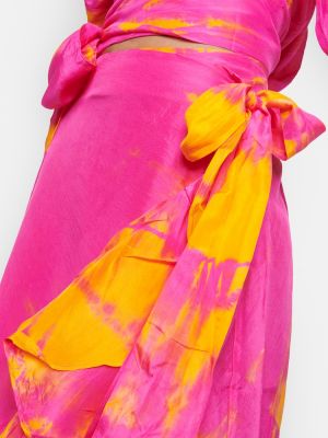 Hedvábné midi sukně Anna Kosturova růžové