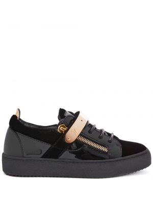 Topp Giuseppe Zanotti svart