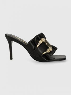 Pantofle na podpatku Versace Jeans Couture černé