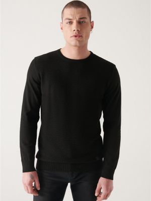 Памучен пуловер Avva черно