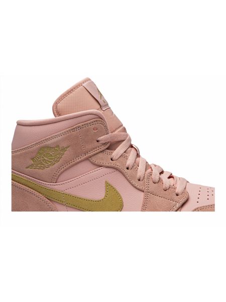 Кросівки Air Jordan рожеві