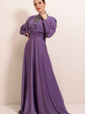 Saténové dlouhé šaty na gombíky s korálky By Saygı