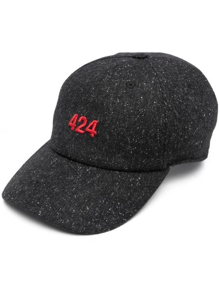 Haftowana czapka z daszkiem 424 czarna