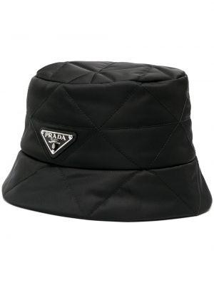 Ватирана шапка Prada черно