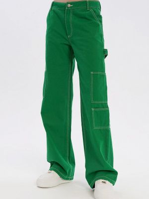 Зеленые брюки карго твое