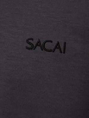 Памучна тениска от джърси Sacai сиво