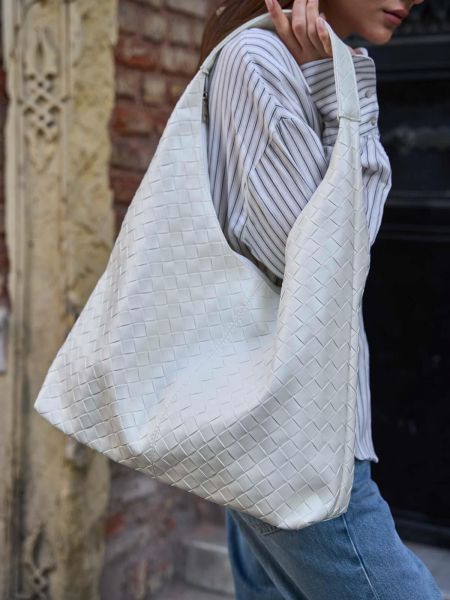 Pletena usnjena torbica za čez ramo Madamra