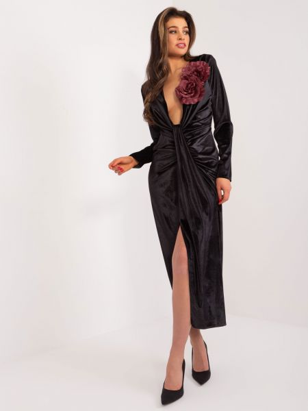 Žametna večerna obleka iz rebrastega žameta Fashionhunters črna