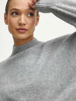 Шерстяной свитер Medicine серый