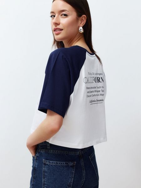 Πλεκτή βαμβακερή μπλούζα με σχέδιο Trendyol λευκό