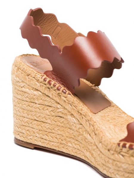 Sandalias con cuña Chloé marrón