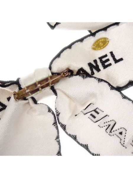 Broche de raso retro Chanel Vintage blanco