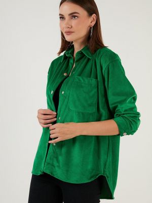 Бархатная рубашка оверсайз с карманами Lela зеленая