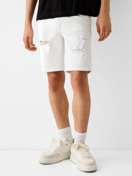Szorty jeansowe z przetarciami Bershka białe