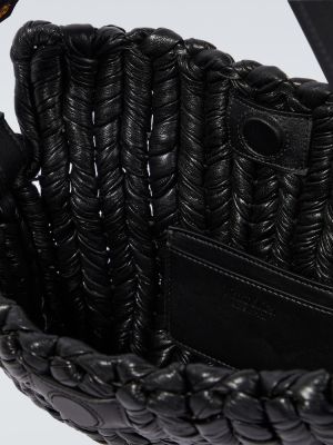 Плетени чанта за ръка Nanushka черно