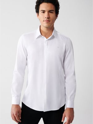 Памучна сатенена риза slim Avva бяло