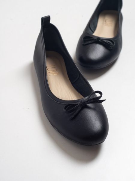 Ниски обувки без ток Luvishoes черно