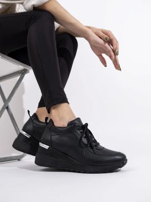 Sneakerși cu șireturi cu toc cu pană Armonika negru