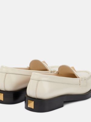 Δερμάτινα loafers Valentino Garavani λευκό