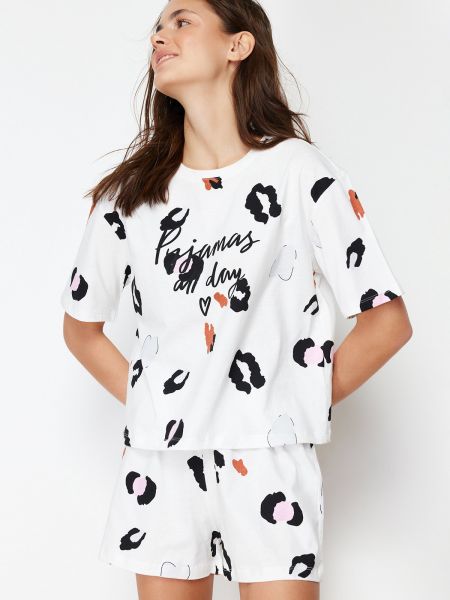 Leopardimustriga kootud puuvillased pidžaama Trendyol valge