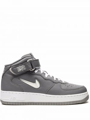 Baskets Nike Air Force 1 gris