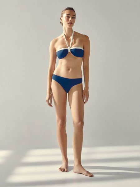 Bikini énfasis azul