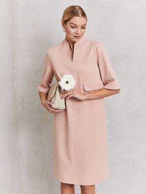 Розовое платье Akimbo