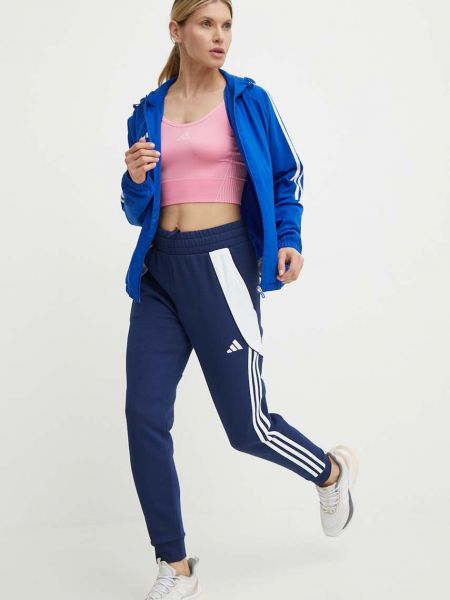 Hlače s printom Adidas Performance plava