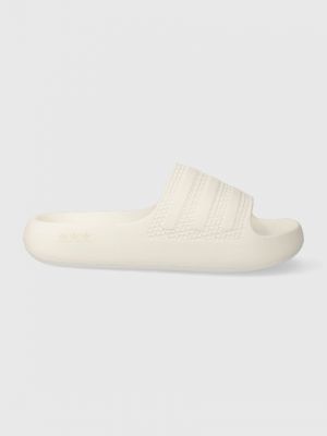 Klapki na platformie Adidas Originals białe