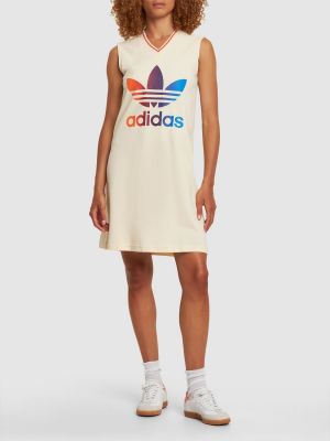 V yaka baskılı elbise Adidas Originals bej