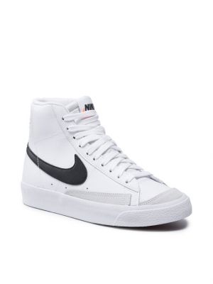 Блейзър Nike бяло