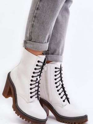 Обувки до глезена с връзки с дантела Kesi бяло