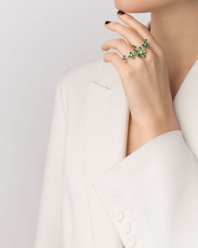Granátový květinový prsten Stefere