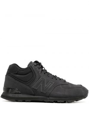 Sneakers i mocka New Balance svart