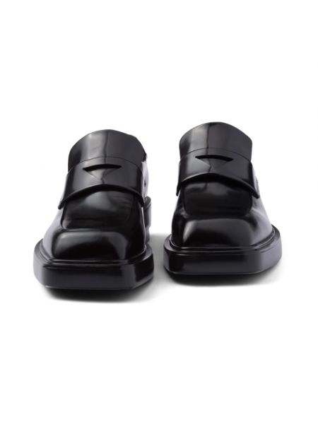 Mocasines de cuero Prada negro