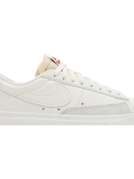 Кроссовки на платформе Nike Blazer белые