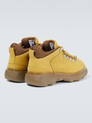 Kožené turistické boty Burberry žluté