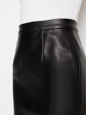 Кожаная юбка из искусственной кожи Bodyflirt Boutique черная