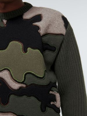 Sweter wełniany w kamuflażu Valentino zielony