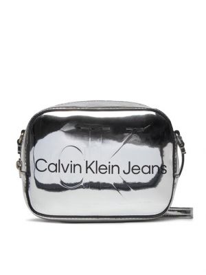 Taška přes rameno Calvin Klein Jeans stříbrná