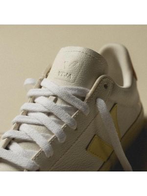 Sneakersy skórzane Veja białe