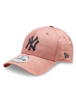 Șapcă cu imagine New Era roz