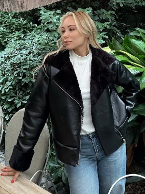 Kožený kabát na zips z ekologickej kože Trend Alaçatı Stili čierna