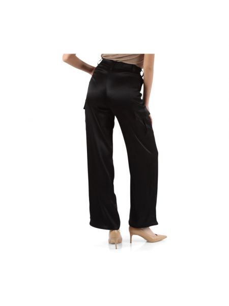 Pantalones cargo de raso de viscosa Calvin Klein Jeans negro