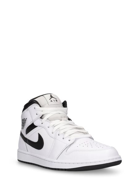 Snīkeri Nike Jordan balts