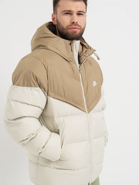 Утепленная куртка с капюшоном Nike коричневая