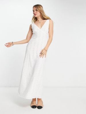 Длинное платье с вышивкой с v-образным вырезом Asos белое