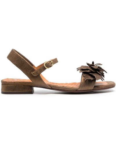 Sandalias con apliques Chie Mihara marrón
