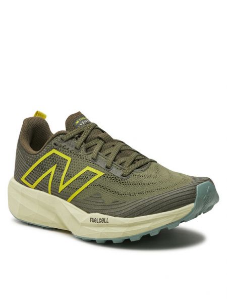 Superge New Balance FuelCell zelena