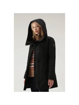 Abrigo de invierno con capucha Woolrich negro